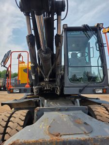 2017 Volvo Wheel Excavator 2