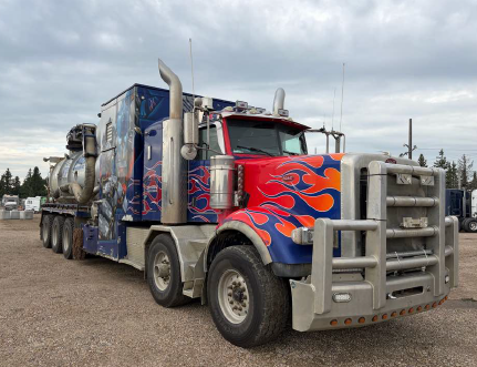 2012 Peterbilt Vac Tanker Truck 1